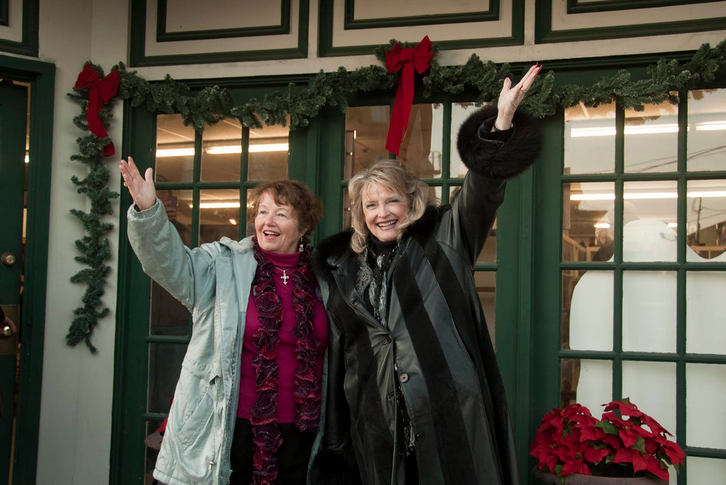 Carol Coombs (Janie Bailey) and Karolyn Grimes (Zuzu Bailey).  Click photo for message from Karolyn Grimes