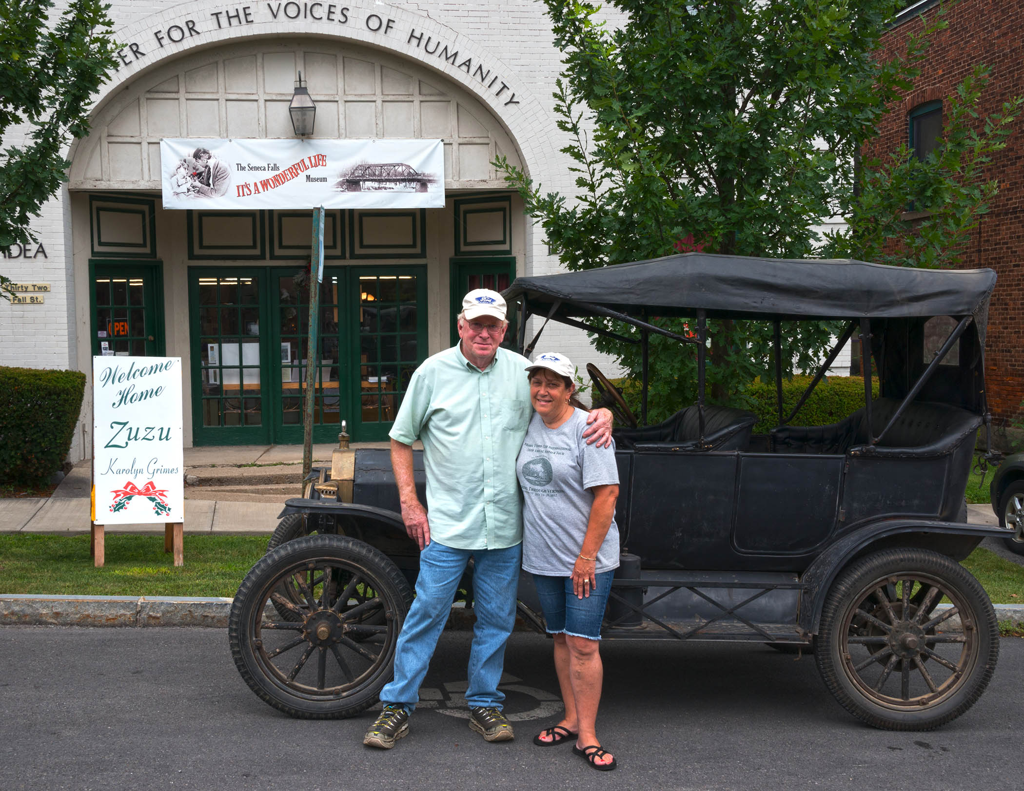 Dan and Ellen Killecut, organizers of the Model T Ford Club International 2016 Tour, visit the Museum.