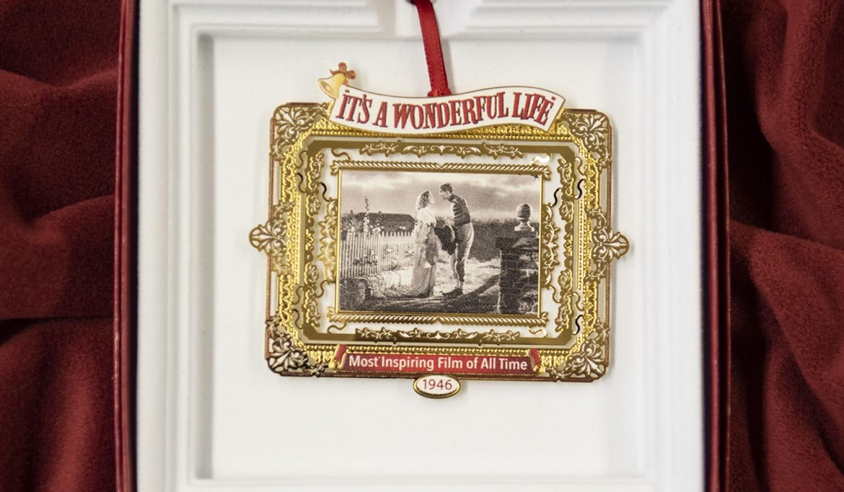 IAWL 2022 Ornament